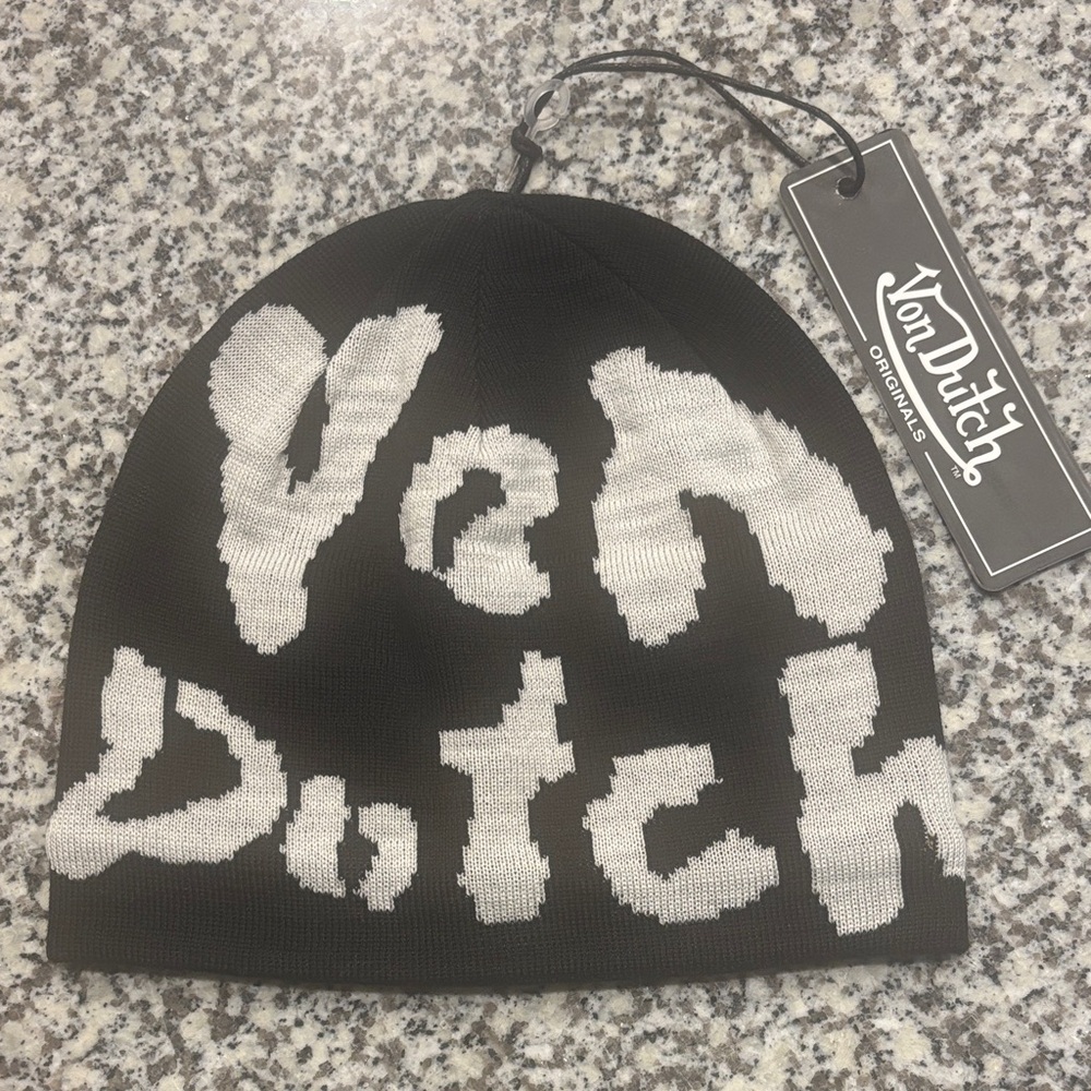 Von Dutch Monochrome Knit Beanie